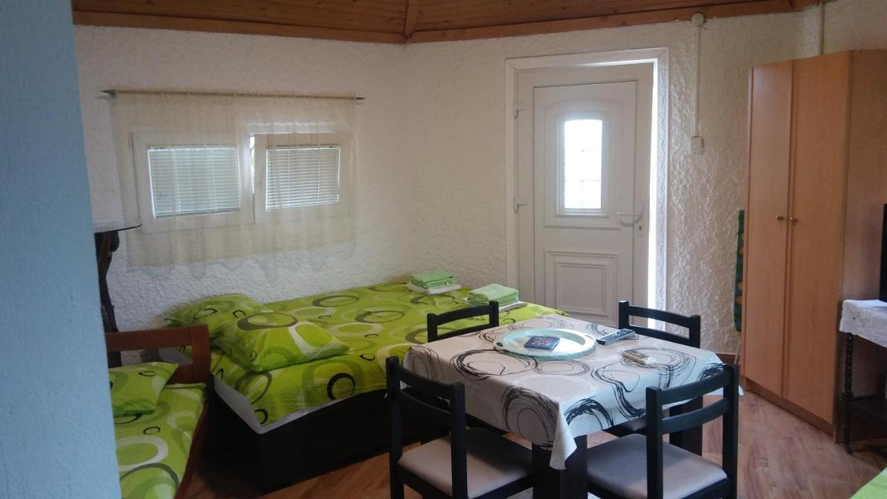Petkovic Apartmani 1 Tivat Extérieur photo